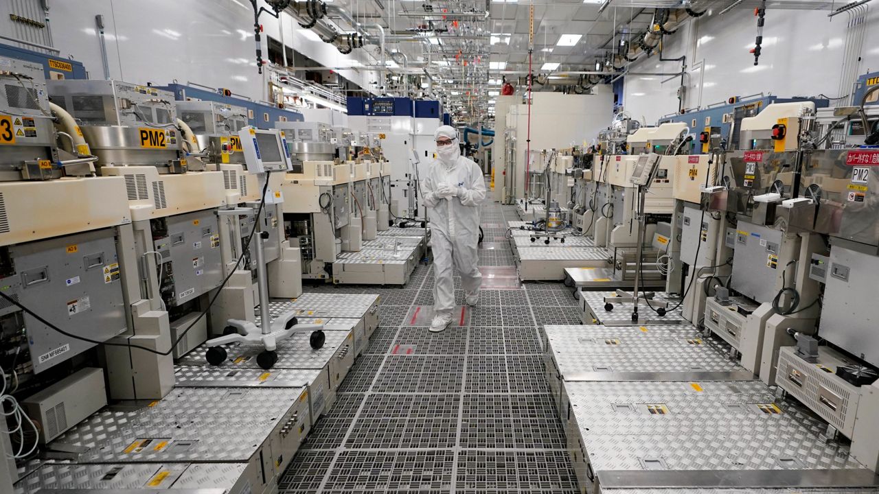 45M going to N.Y. sites to attract hightech manufacturing