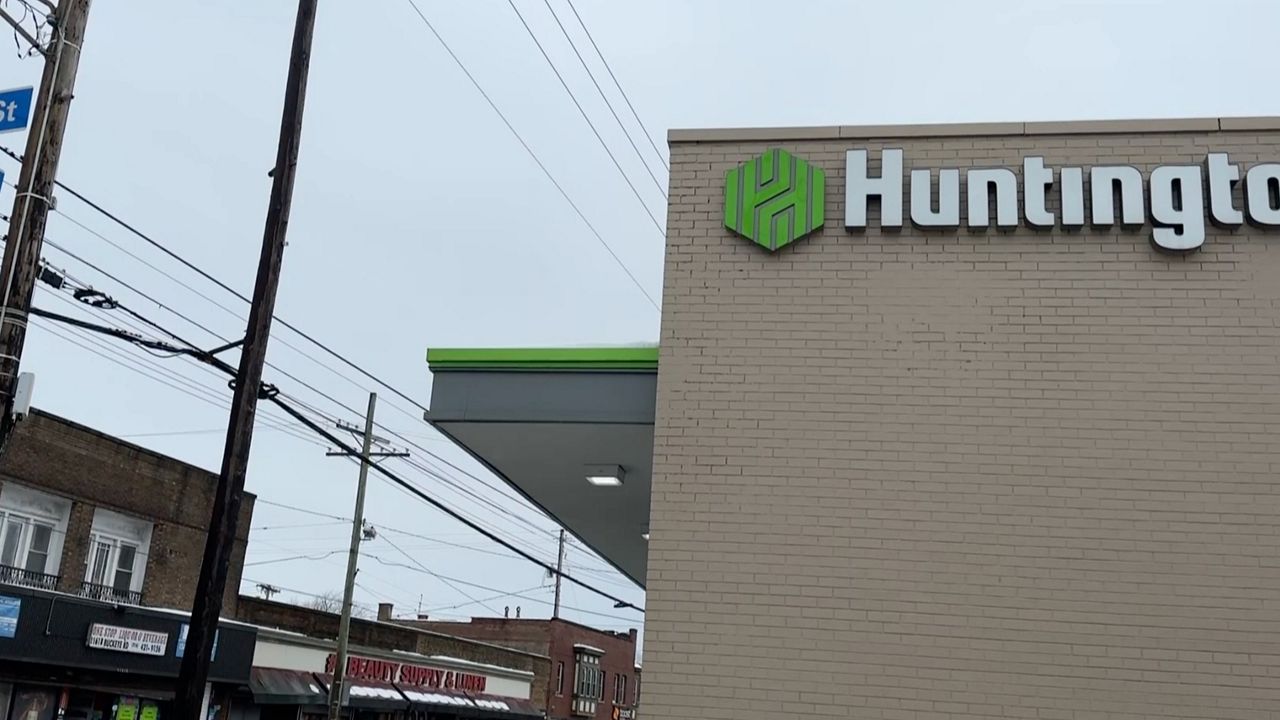Huntington Bank in Cleveland neighborhood to close