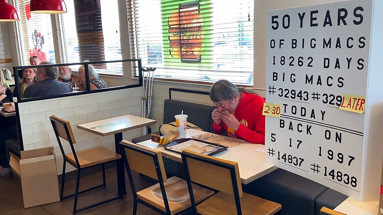 Wisconsin man keeps his fast food streak strong