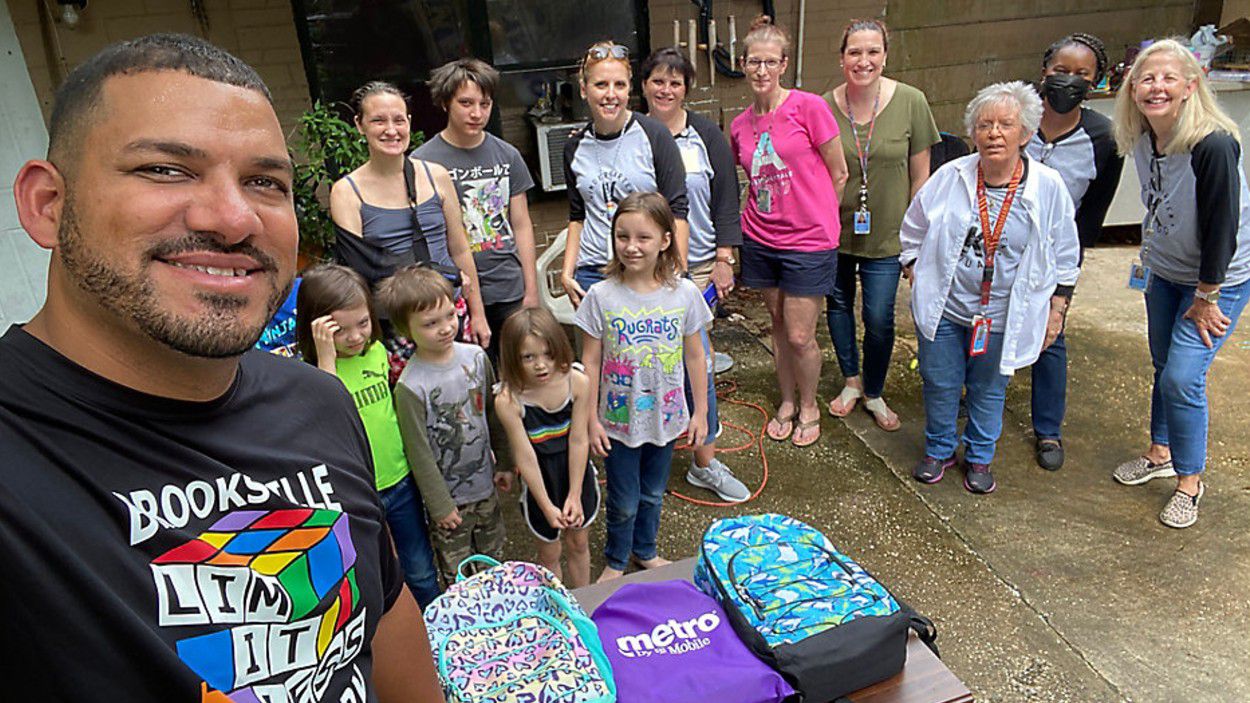 Brooksville teachers build desks and connections