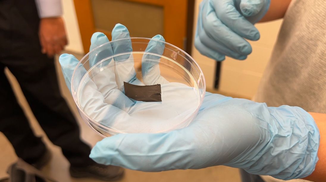 Team at UW creates material six times tougher than Kevlar