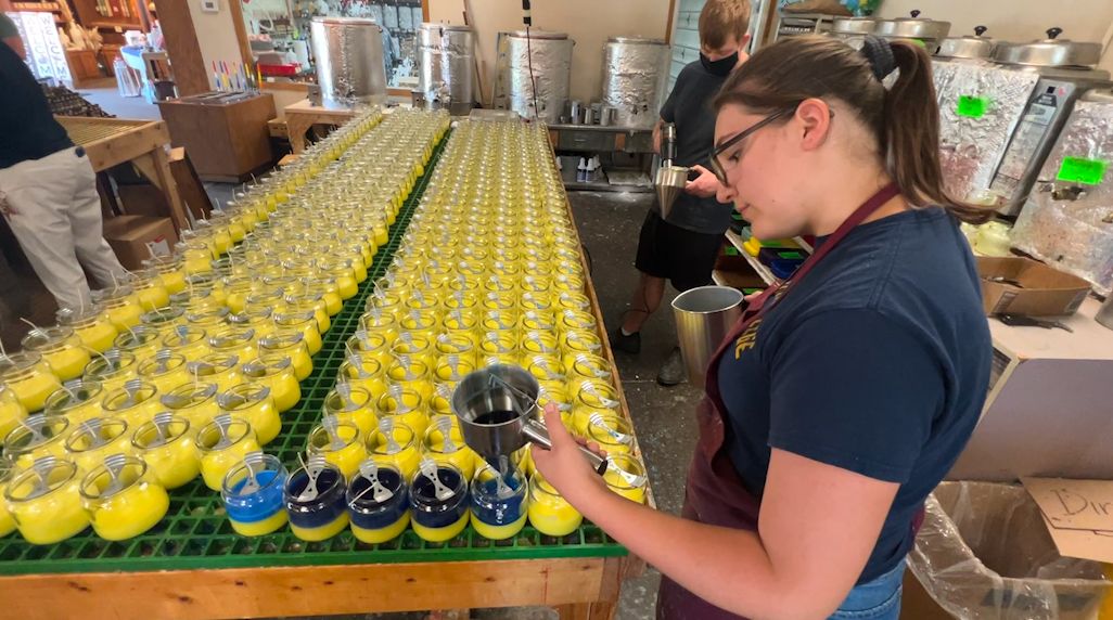 Door County candle shop donates 700,000 to Ukraine