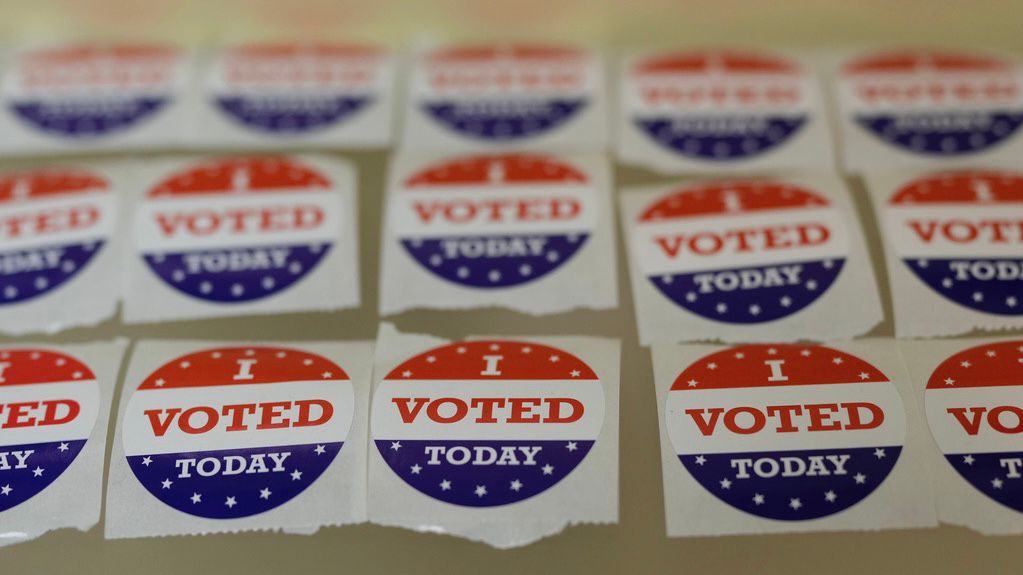 Poll Half of voters will cast ballots before Nov. 5