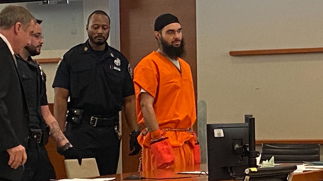 Accused killer of EMT deemed competent to stand trial