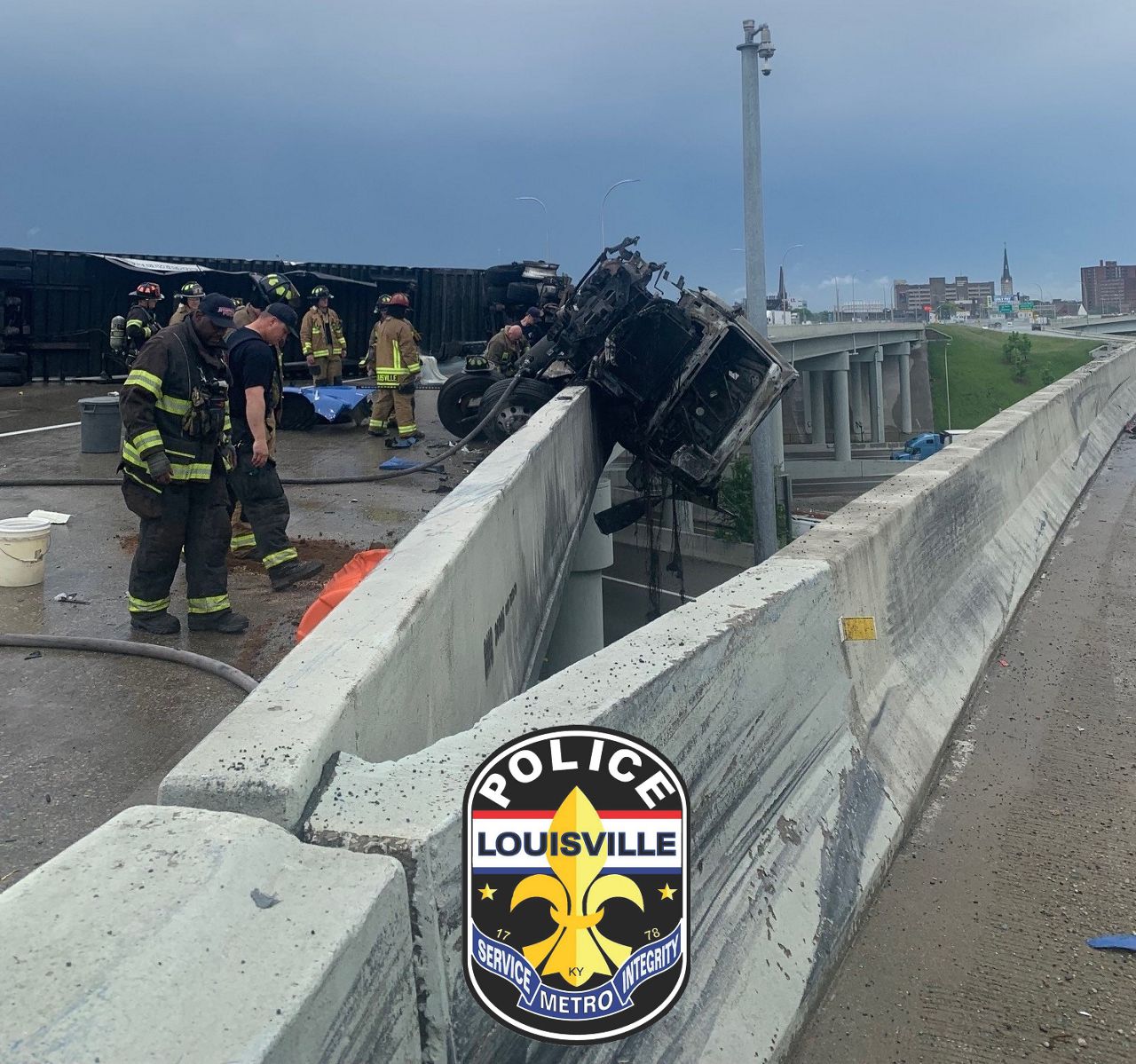 Fiery semitruck crash shuts down I65 south in Louisville