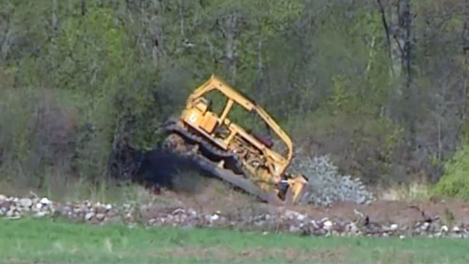 Fatal farm accident in Lyons