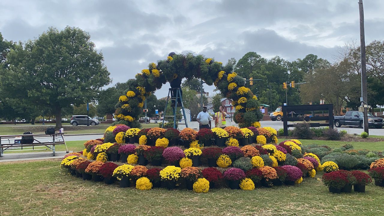 Mum Festival New Bern Nc 2023 Mumfest Preparations Underway