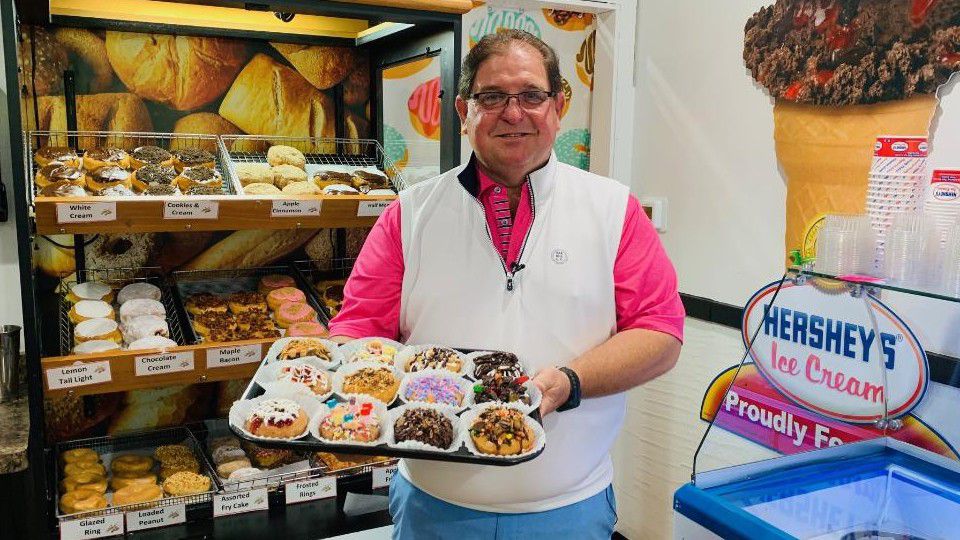 New sweets shop opens in Greece