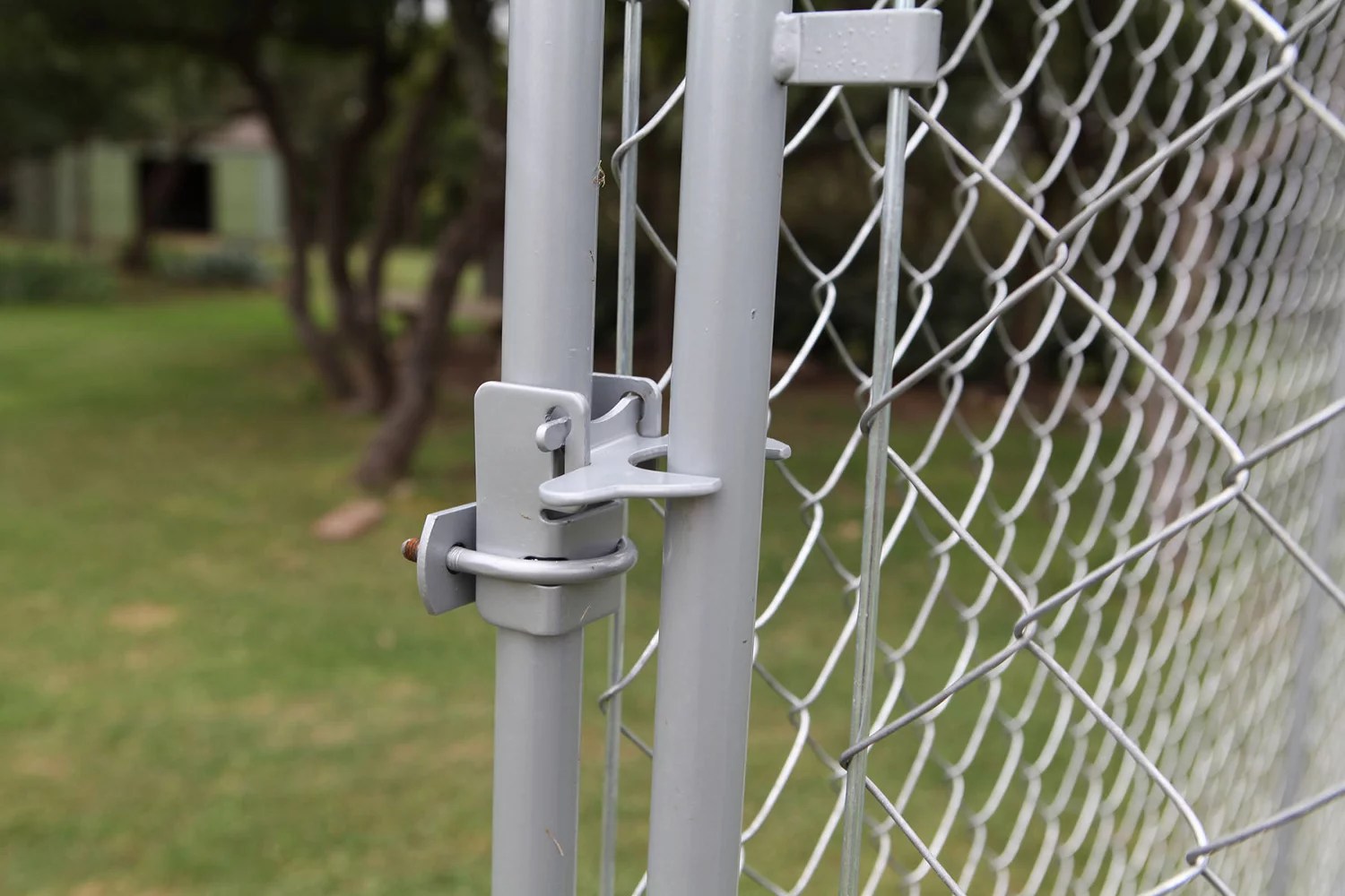 Aspen Pet ChainLink Outdoor Dog Run Academy