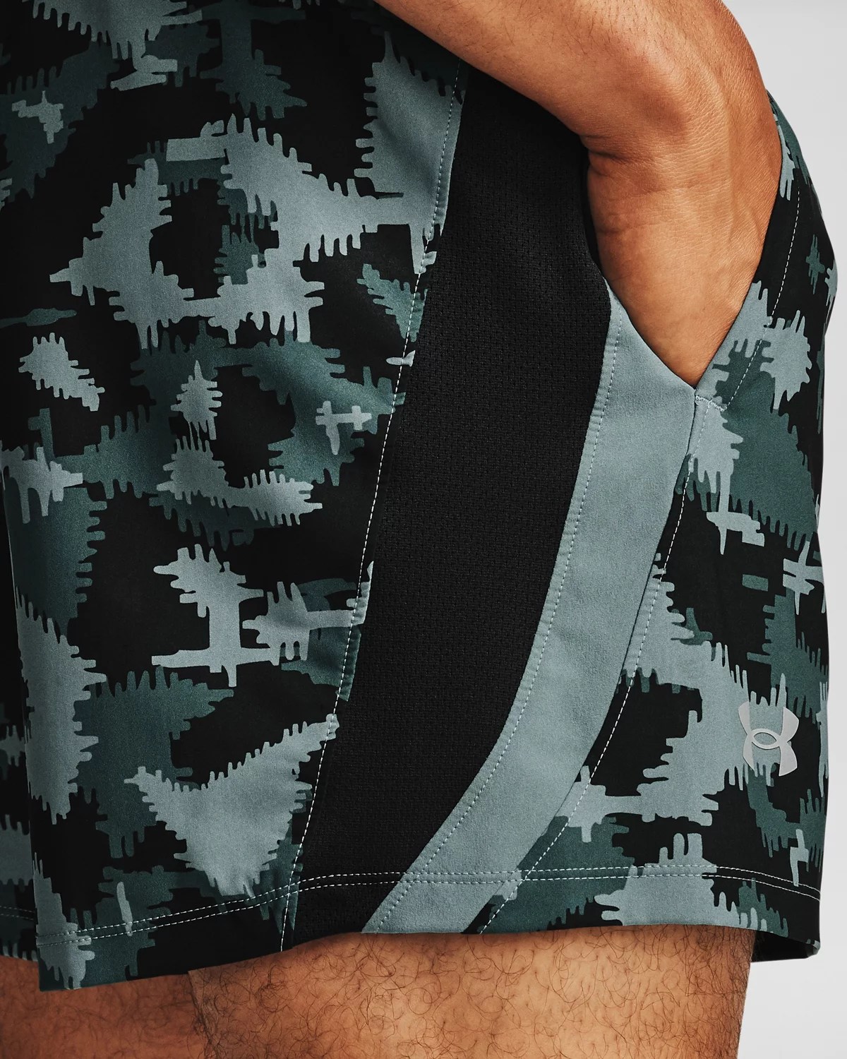 Under Armour Men’s Launch Camo 5inch Shorts Academy