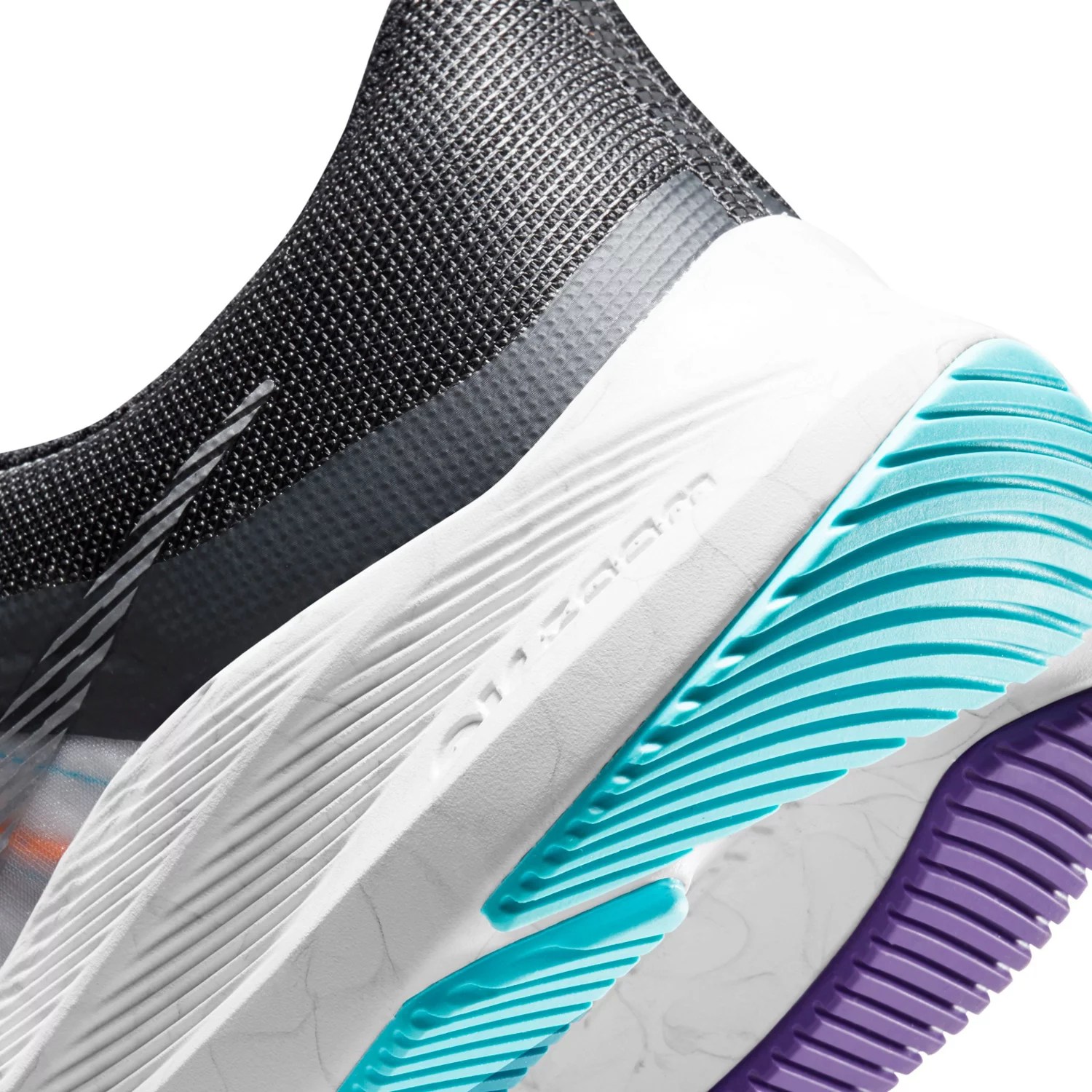 Nike Women's Zoom Winflo 8 Running Shoes Academy