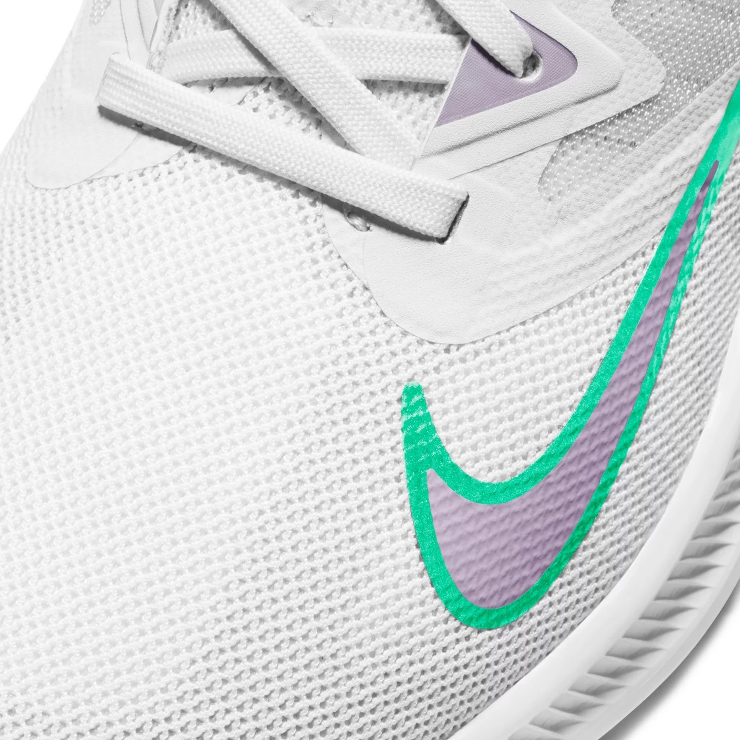 Nike Women's Quest 3 Running Shoes Academy