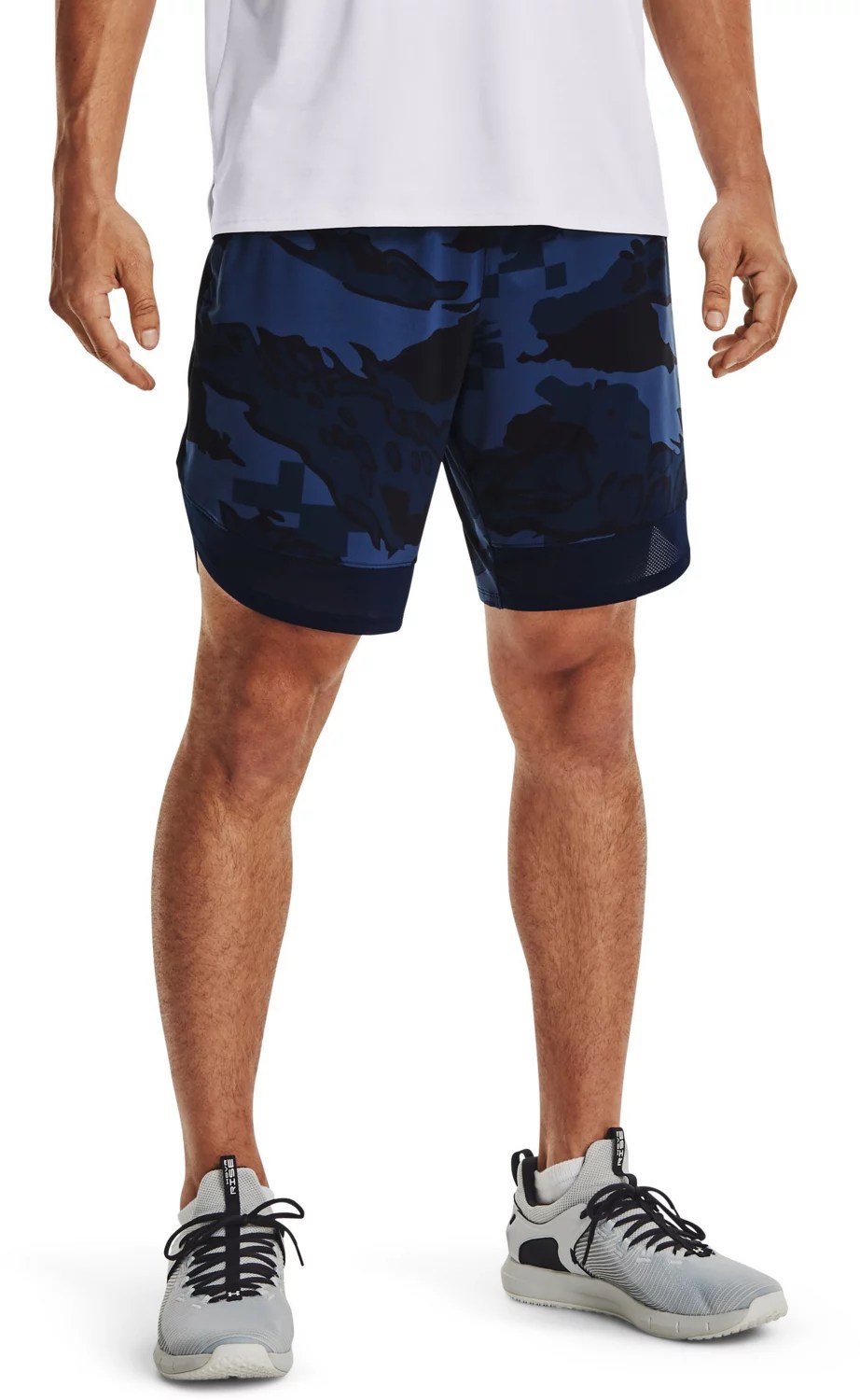 Under Armour Men's UA Train Stretch Camo Shorts 9 in Academy