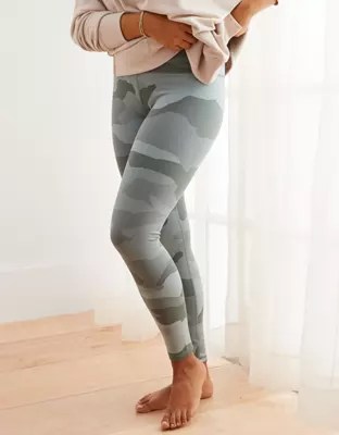Aerie Play Textured Camo High Waisted 7/8 Legging