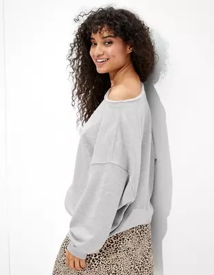 AE Oversized Fleece Graphic Crew Neck Sweatshirt