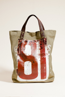 81 Graphic Canvas Bag