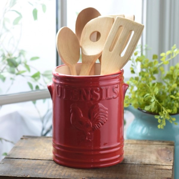 red utensil holder