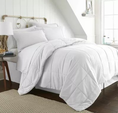 Casual Comfort™ Premium Ultra Soft Complete Bedding Set with Sheets