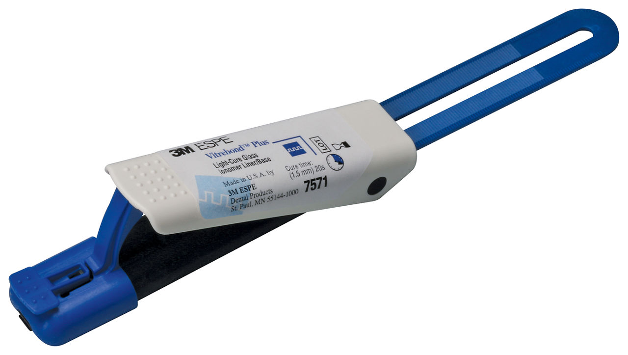 3M™ Vitrebond™ Plus Light Cure Glass Ionomer Liner/Base Single