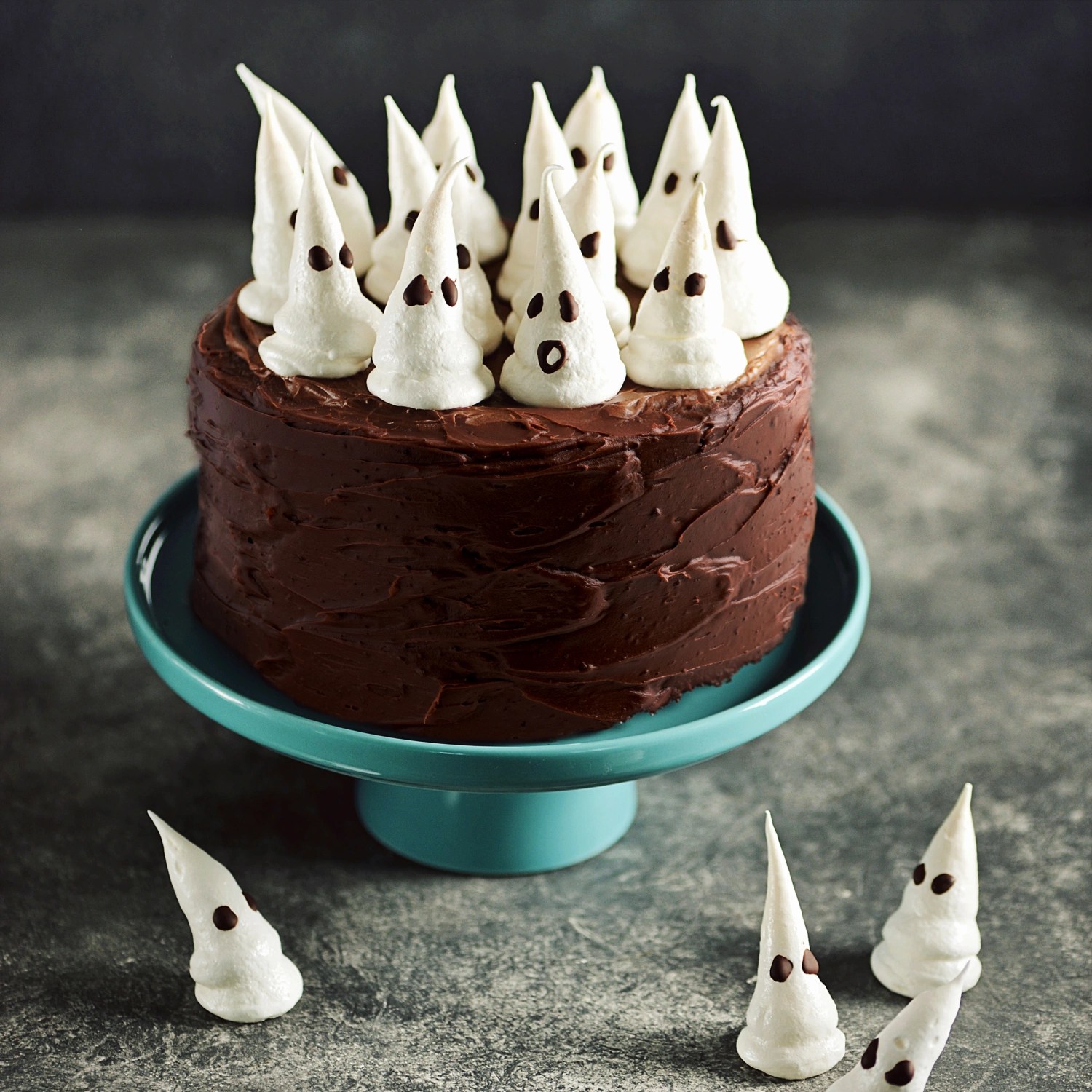 Rote BeteSchokokuchen mit süßen Geistern ALDI Rezeptwelt