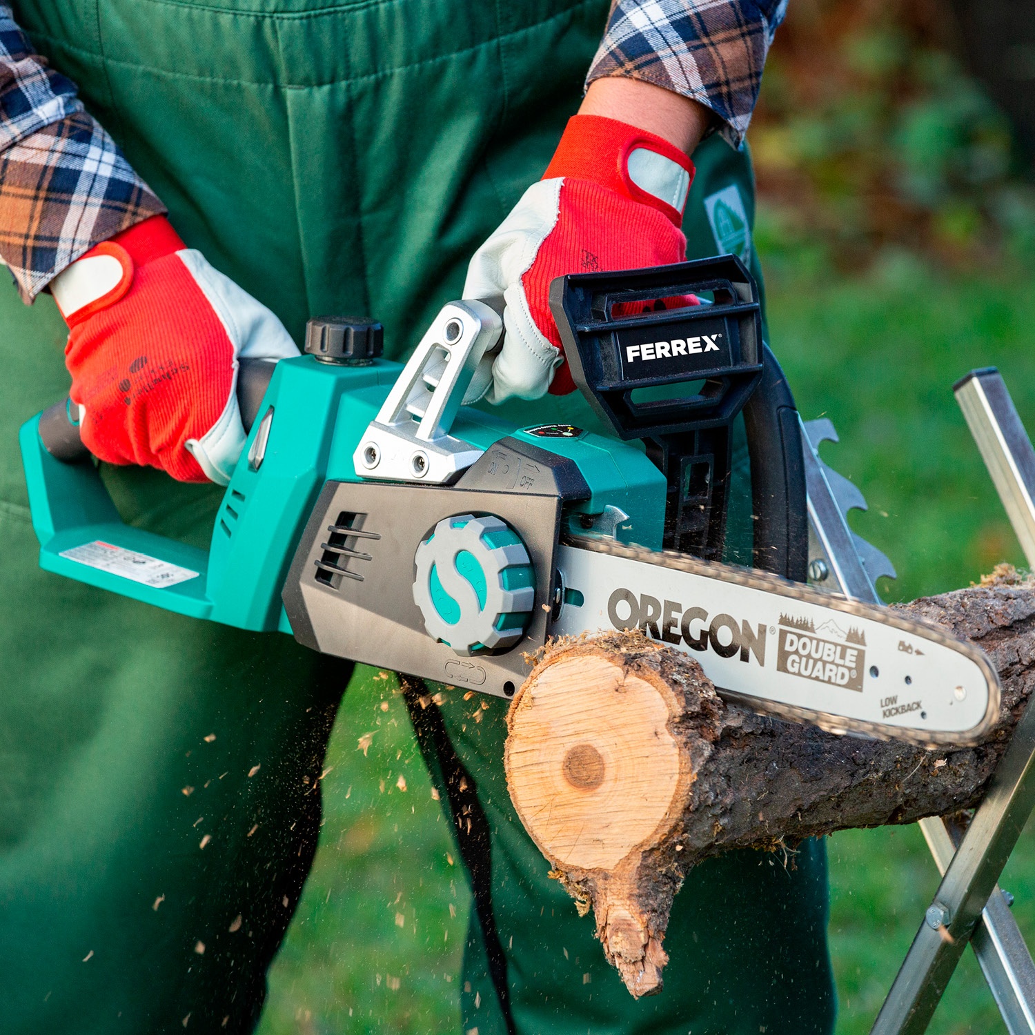 Ferrex® 40 V Akku-Kettensäge | Aldi Süd