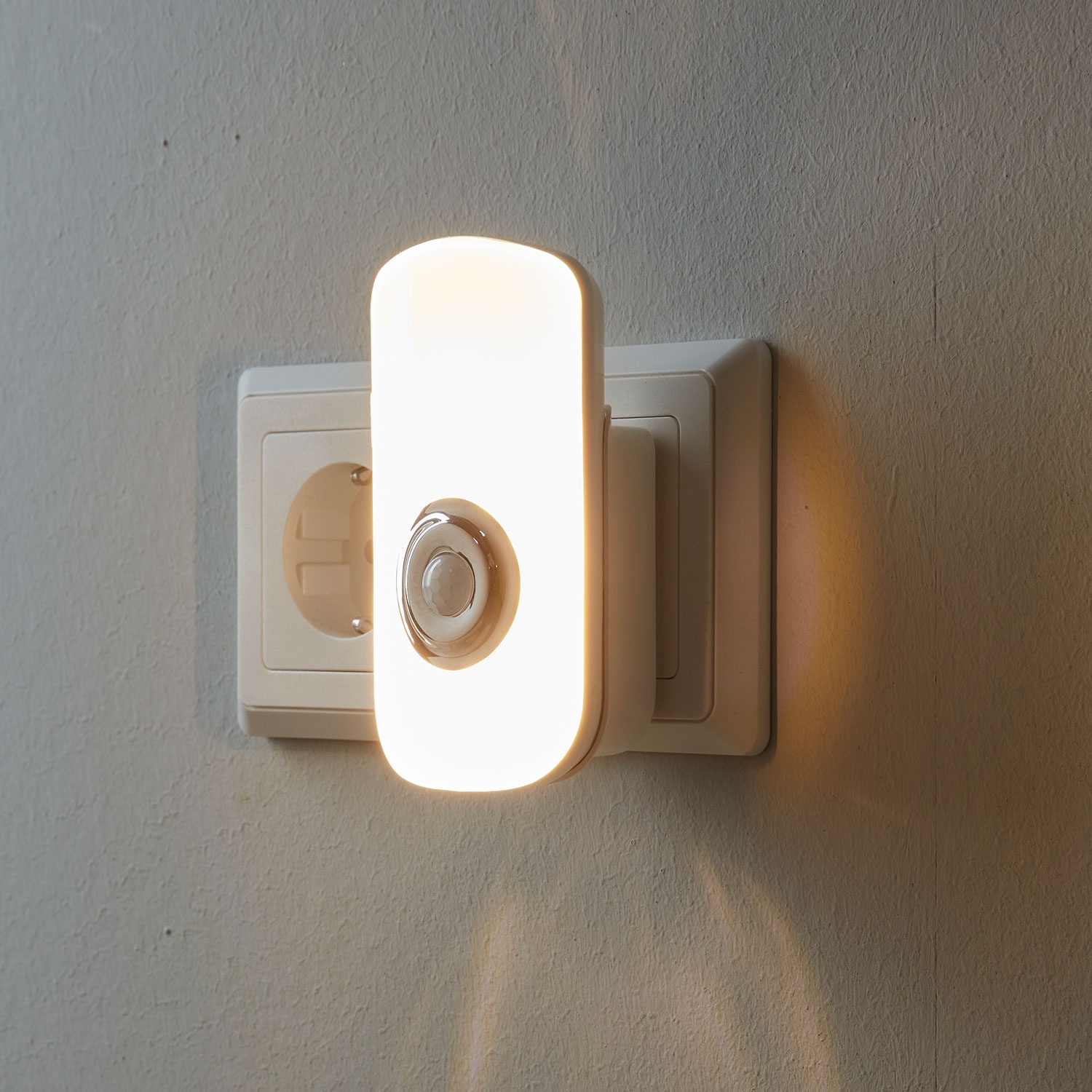 CASALUX LED-Nachtlicht mit Bewegungsmelder | ALDI SÜD