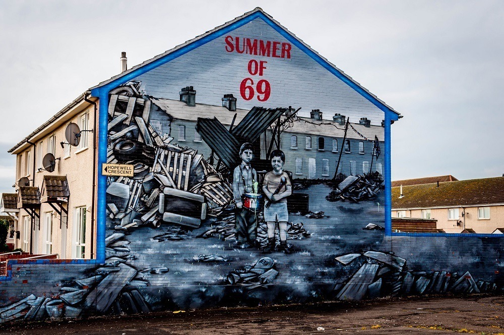 A Black Cab Tour of the Belfast Murals Travel Addicts