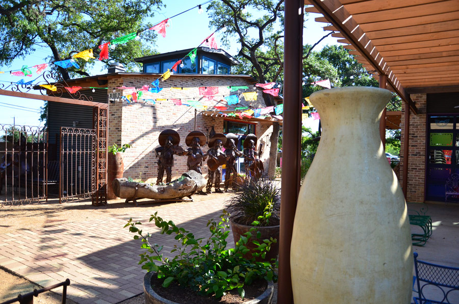 La Gloria Dominion Sabinal Group