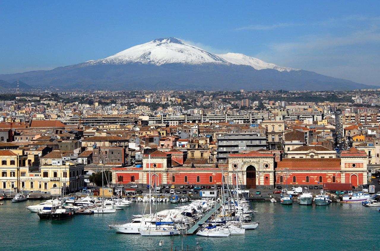 Catania dangerous? Neighborhoods to avoid in Catania + map