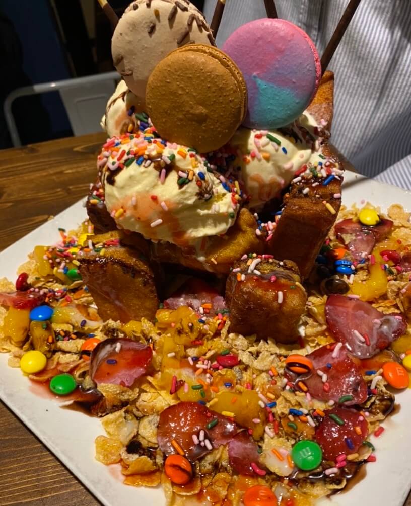 19 Best Boston Fun Restaurants & Unique Bars 2024 Sacha Eats