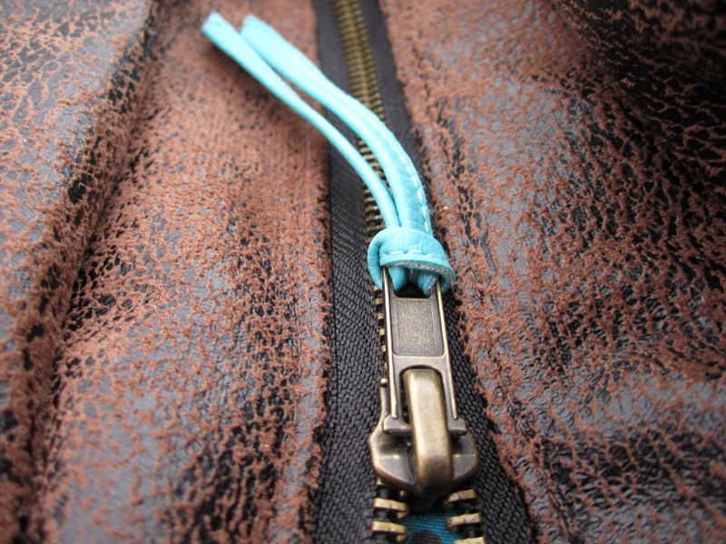 Zipper pulltab {Tutorial} Sacôtin