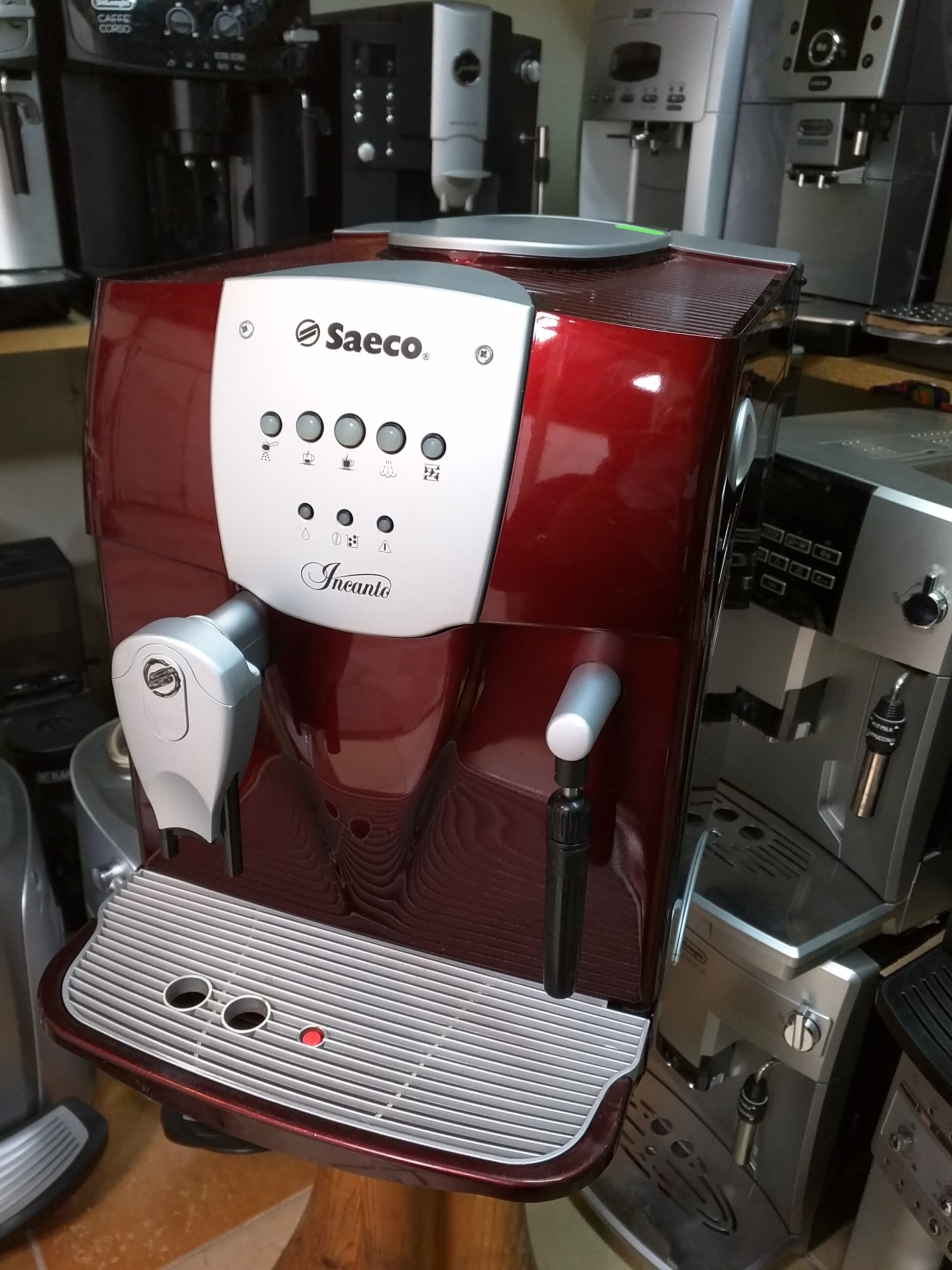 Saeco Incanto classic red кофемашины б/у , сервис и гарантия. Ужгород