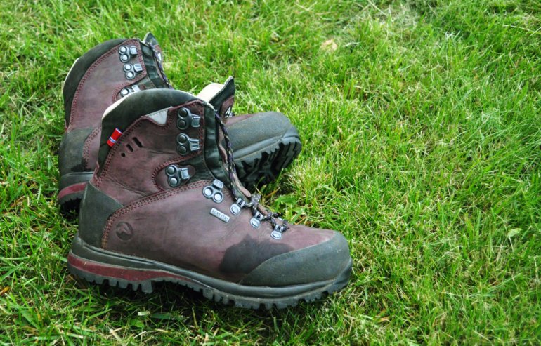 Hiking Boot Repair Tips and Guide to Follow for the Campers