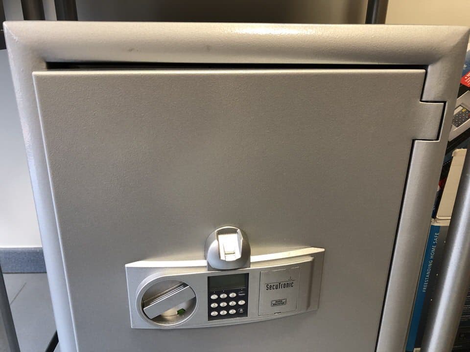 7 Tips to Save Money Buying a Gun Safe Safe and Cosy