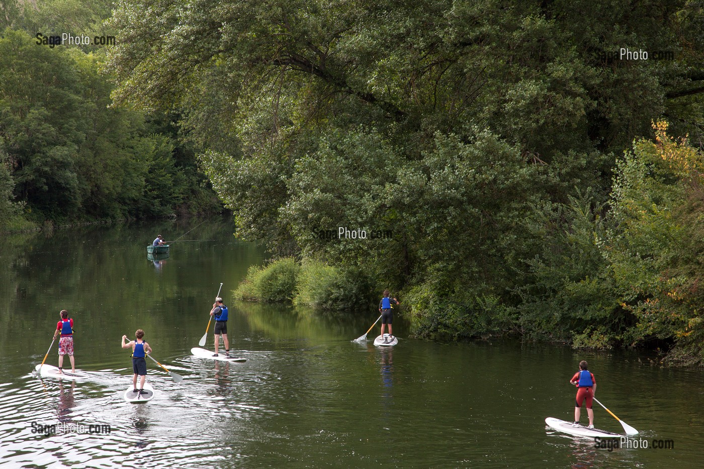 photo de ACTIVITE SUP, STAND UP PADDLE, DESCENTE DE LA RIVIERE LE LOT
