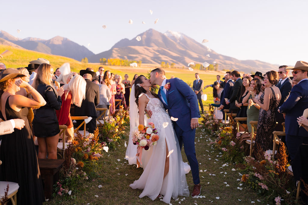 Wedding Packages At Our Luxury MT Resort & Spa Sage Lodge