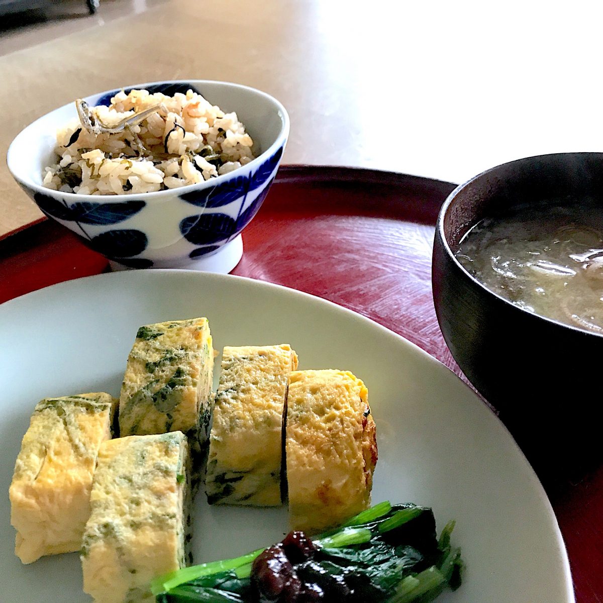 土井善晴さん、一汁一菜、食卓カウンセラー、食べ方を変えたら生き方が変わる 日々のごはんと暮らしごと『茶飯事会』