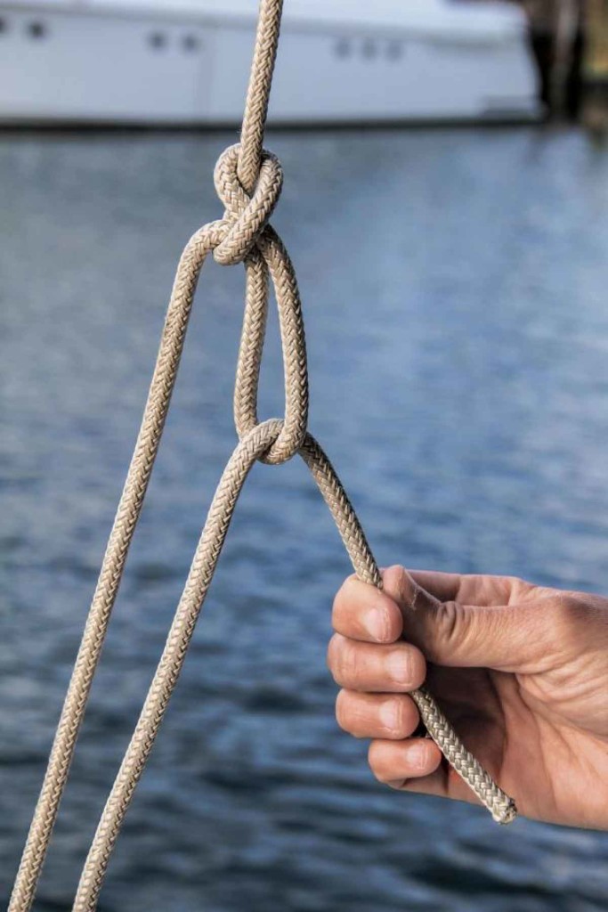 Slippery Hitches and Other Sailing Knots Sailing, Simplicity, and the