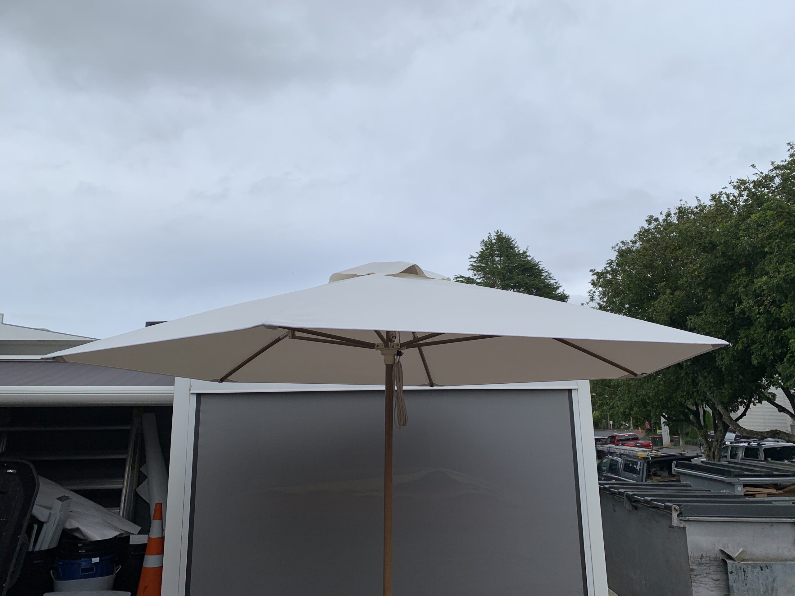 Outdoor Umbrella Recover