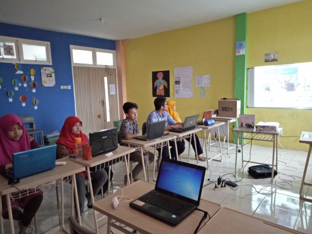 Terbesar di jawa timur dengan 2 kampus yang berlokasi di timur dan barat kota surabaya. Sekolah Internasional Islam Di Surabaya