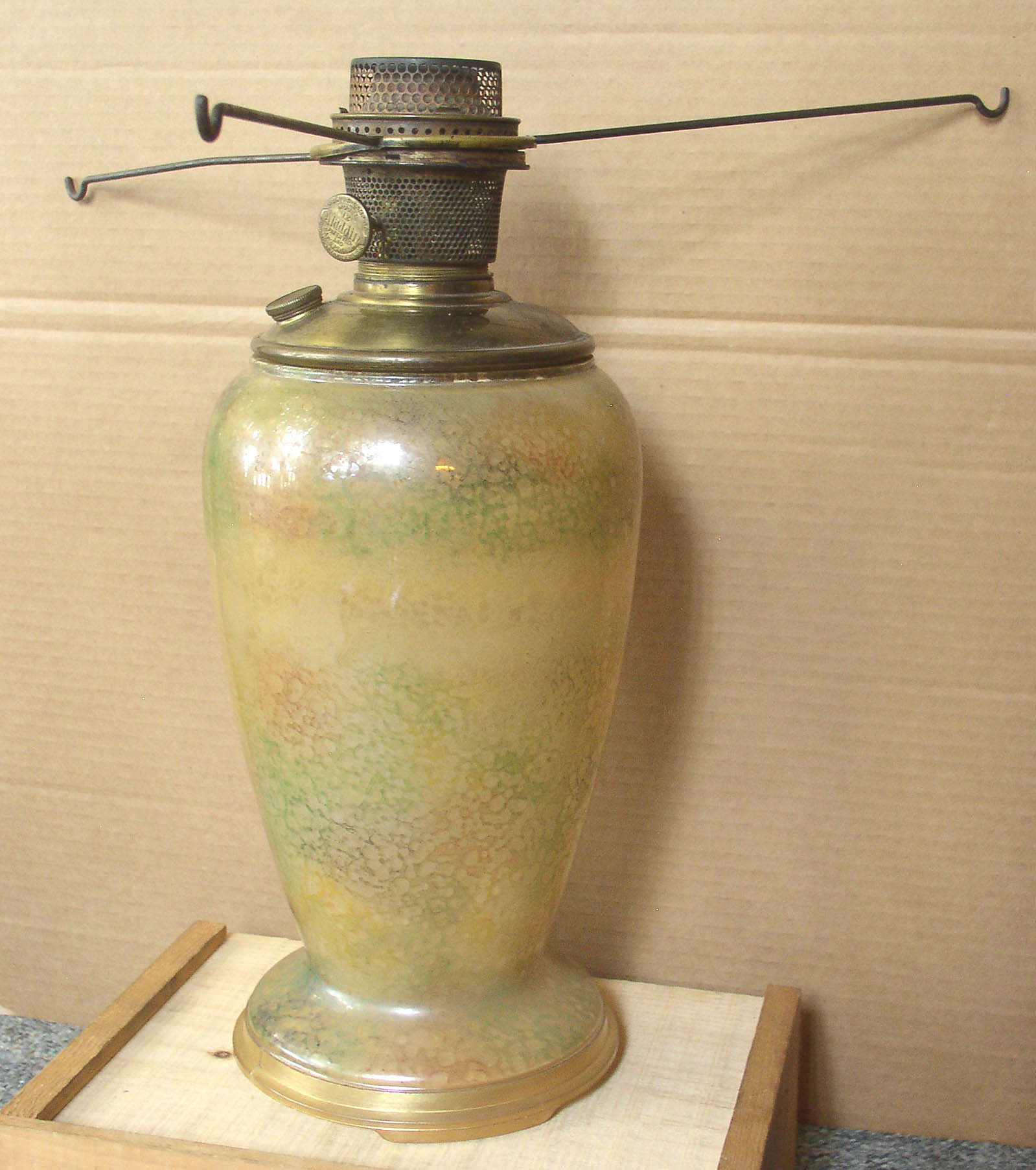Aladdin Model 12 Vase Lamp Variegated 12″ Thingery Previews Postviews
