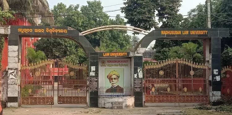 High court sets aside varsity letter downgrading law college’s affiliation, ET Education High court sets aside varsity letter downgrading law college’s affiliation, ET Education