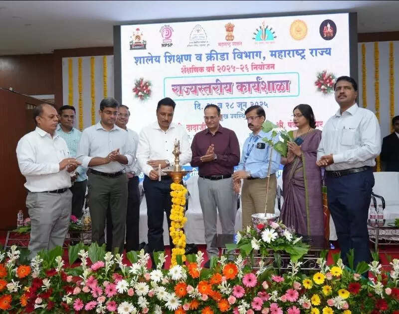 Two-language formula disadvantage to state board students: SCERT director, ET Education Two-language formula disadvantage to state board students: SCERT director, ET Education