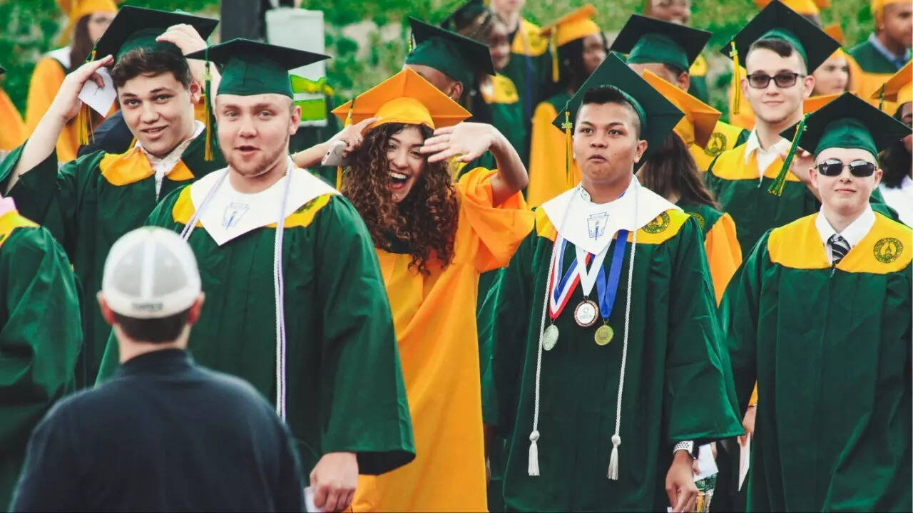 Why are schools and colleges losing credibility?, ETEducation Why are schools and colleges losing credibility?, ETEducation