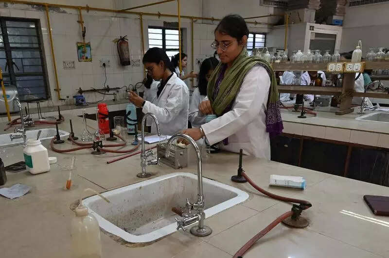 BSc chemistry most sought basic science course in govt colleges, ETEducation BSc chemistry most sought basic science course in govt colleges, ETEducation