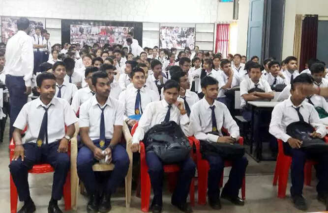 ‘Learning tours’ for govt school students across state, ETEducation ‘Learning tours’ for govt school students across state, ETEducation