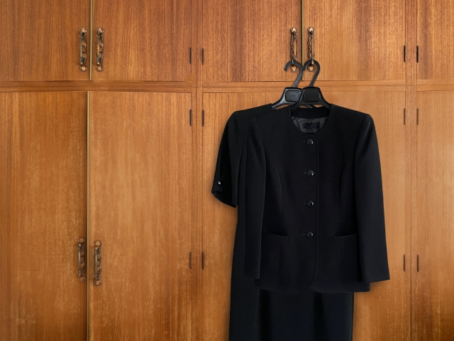 ペット火葬・葬儀やペット供養を行う際の服装マナーは？より良いペット火葬・葬儀のための豆知識 ペット火葬真愛メモリアル