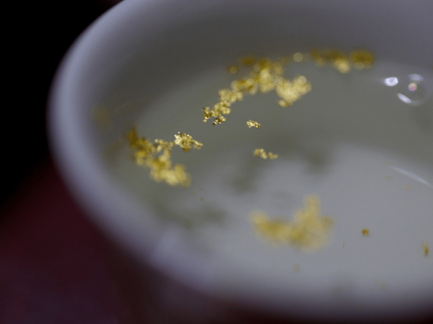 Ever Tried Sake with Gold Flakes? Sake Lovers' Guide