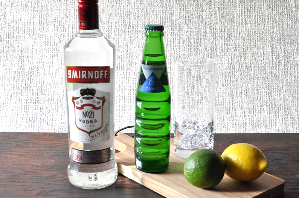 ウォッカの定番カクテルレシピや飲み方10種｜おすすめの作り方のコツも説明 お酒のソムリエ SAKESEN【公式ブログ】株式会社酒専やまもと