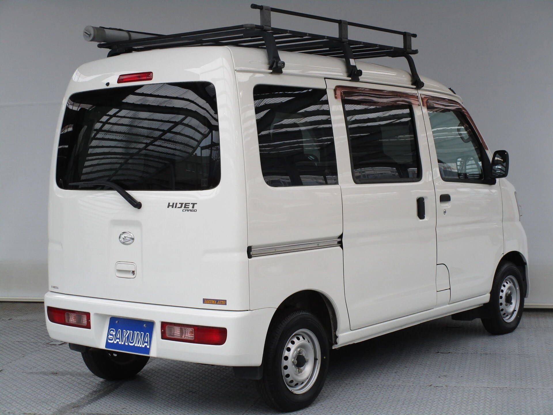 H29 ハイゼットカーゴ660 デラックス 中古車情報 市川で中古車のことなら株式会社サクマオート